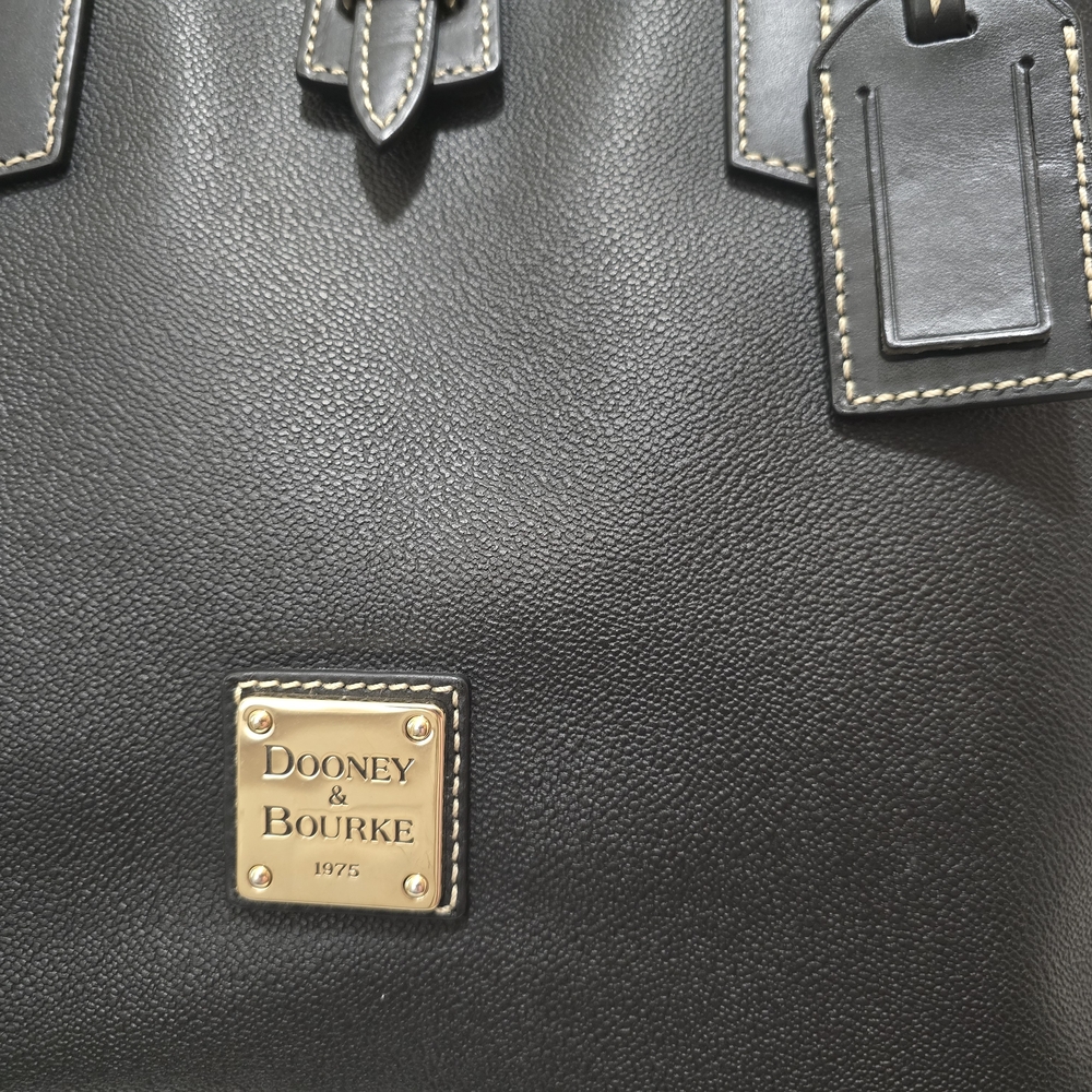 Dooney & Bourke Black Tote Bag - Picture 2 of 10